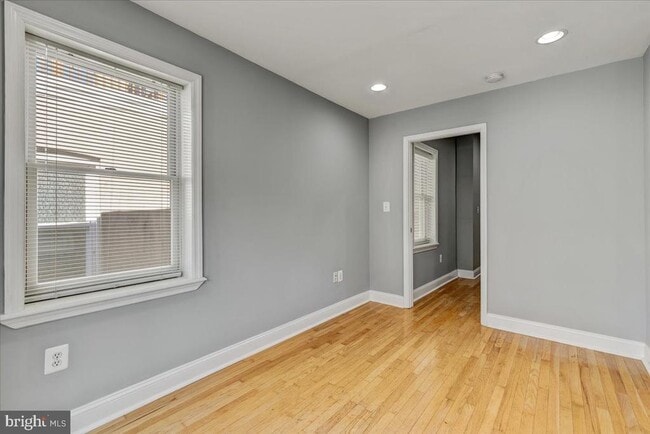 Building Photo - 2635 Hudson St