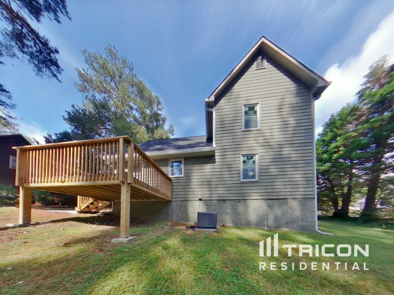 Building Photo - 55 6th Ave