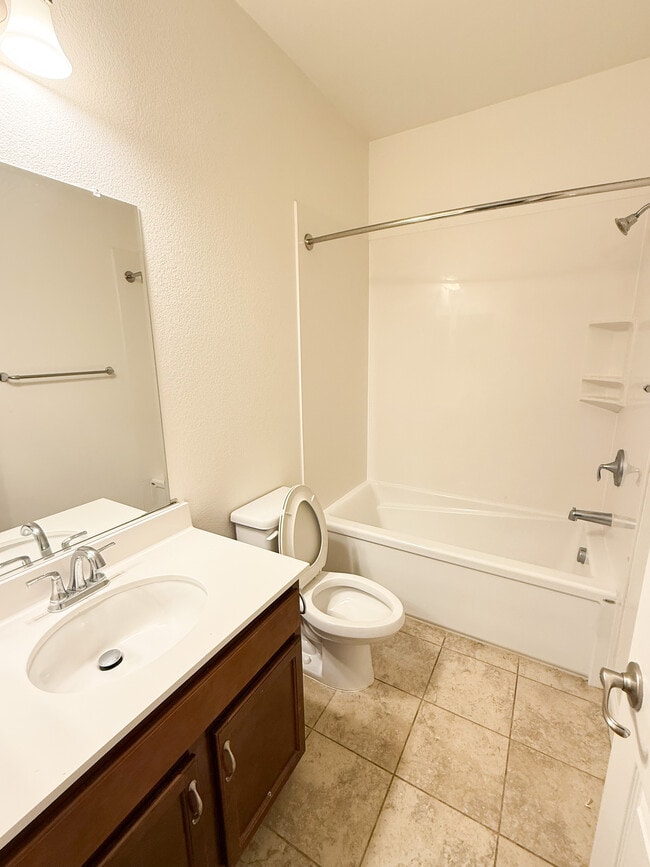 Building Photo - 1506 McCandless Dr