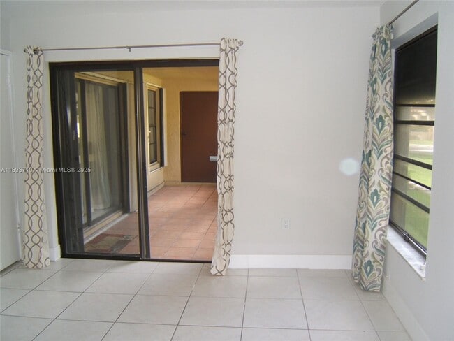Building Photo - 9022 SW 123rd Ct