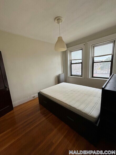 Building Photo - 17-19 Washington St.