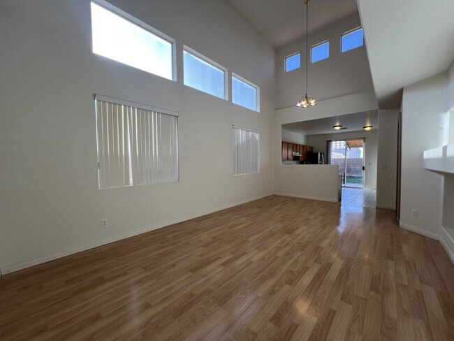 Building Photo - 2697 Hillgrass Rd