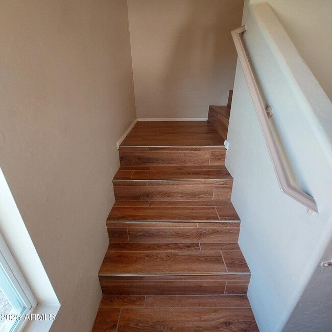 Building Photo - 12 S 228th Ln