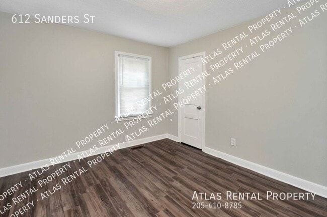 Building Photo - 612 Sanders St