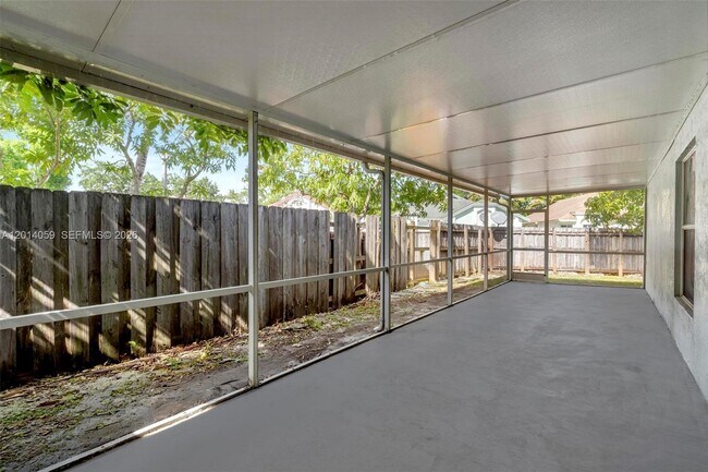 Building Photo - 1308 E Glen Oak Rd