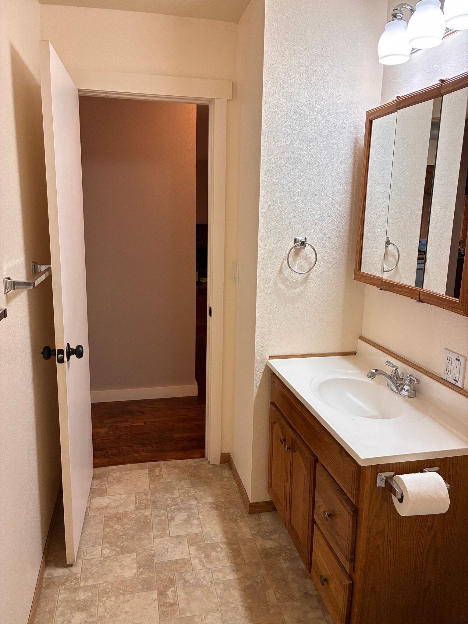 Building Photo - 484 N Kentucky Ave