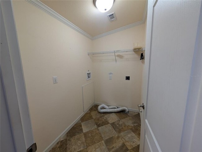 Building Photo - 9101 Fairway Loop