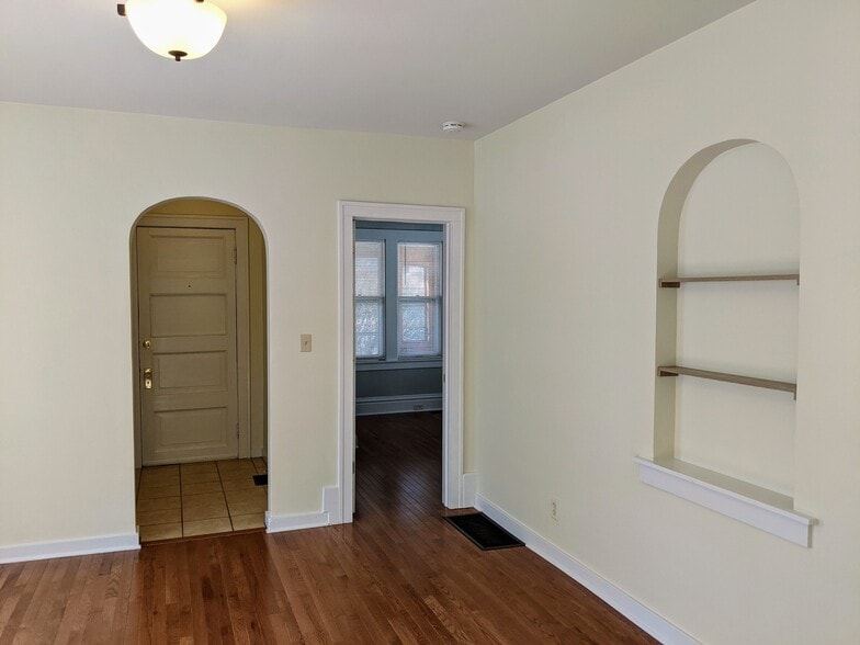 Living Room - 330 Henry Ave SE