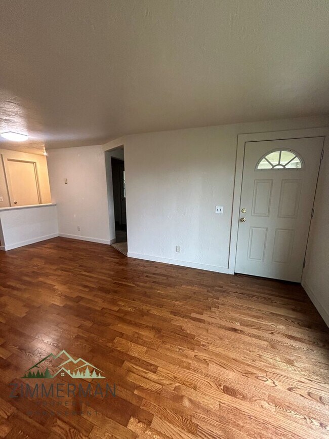 Building Photo - 1635-1645 Polk St.