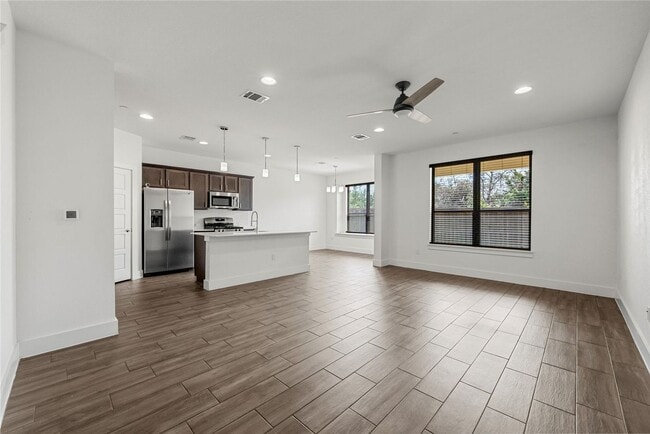 Building Photo - 12315 Maypole Bend
