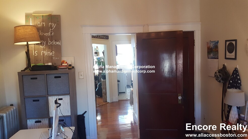 Building Photo - 163 Summer St