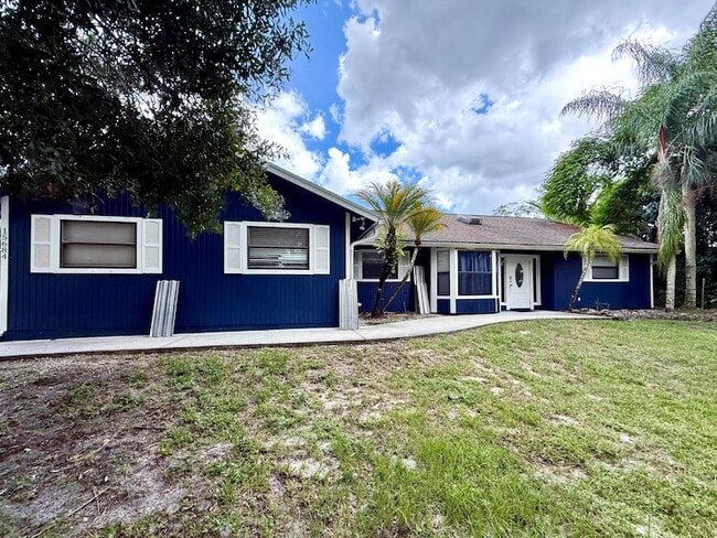 Building Photo - 15684 86th Way N