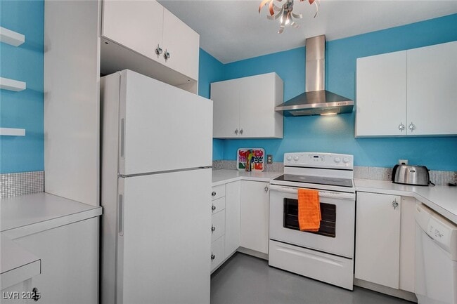 Building Photo - 1558 Aztec Way