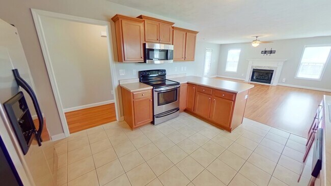 Building Photo - 622 Thorncliff Dr