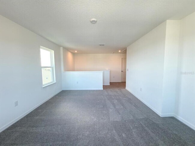 Building Photo - 1327 Normandy Dr