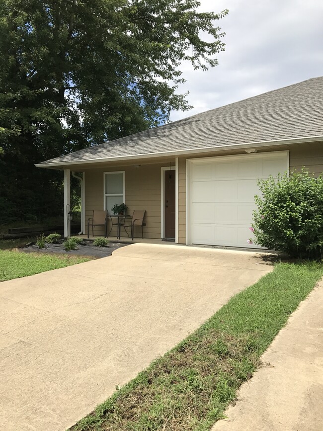 Covered front porch area. - 600 Petros Ave