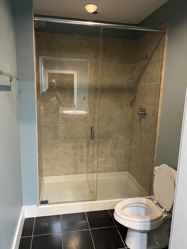 Bathroom (shower) - 505 6th E St