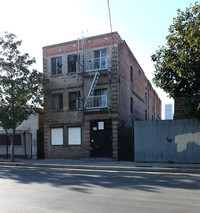 Building Photo - 553 Stanford Ave