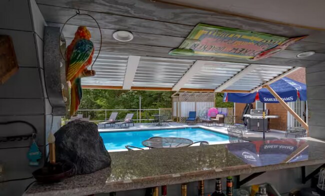 Building Photo - The Eagles Nest