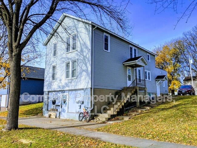Building Photo - 262 S Pearl St