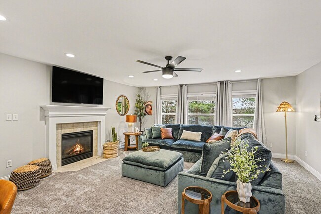 Building Photo - Freshly Renovated 4 Bedroom Home In Centerville OH