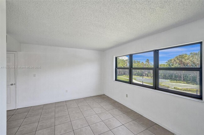 Building Photo - 1201 S Ocean Dr