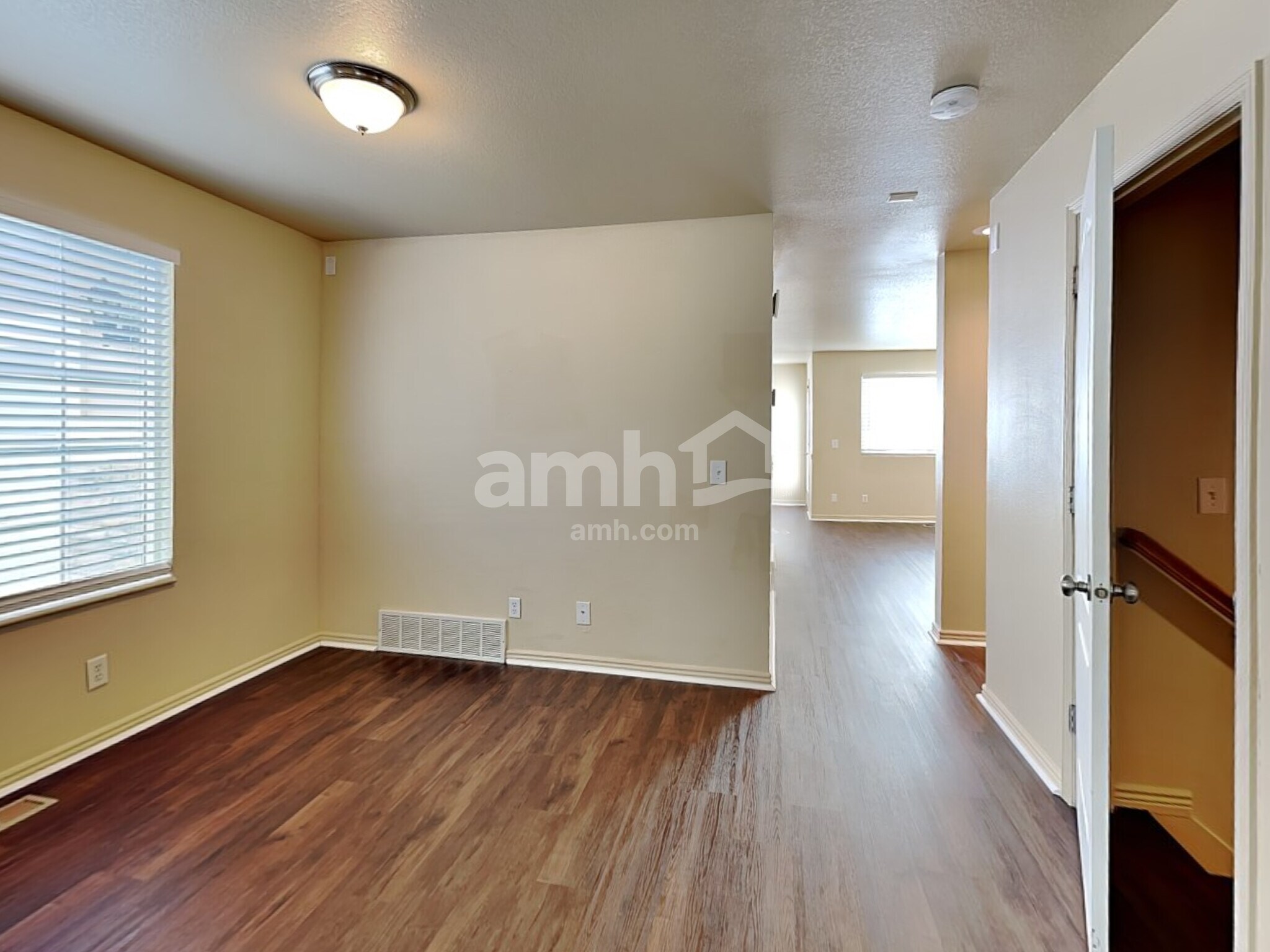 Building Photo - 1674 Dean Ave