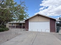 Building Photo - 2718 Del Mar Dr