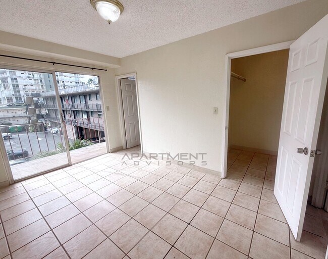 Building Photo - 2543 Kuhio Ave-301