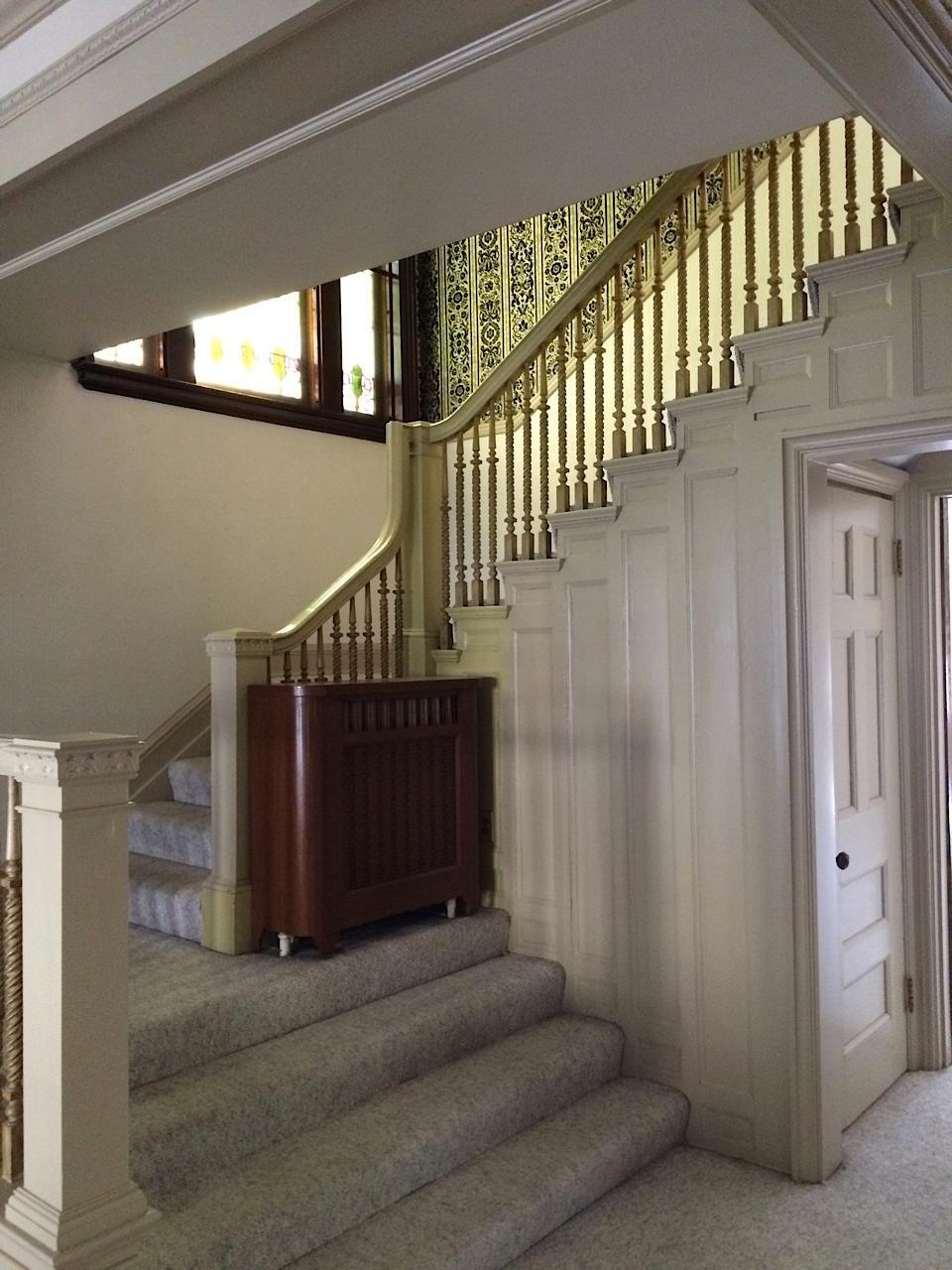 Staircase/radiator heat - 419 S Atlantic Ave