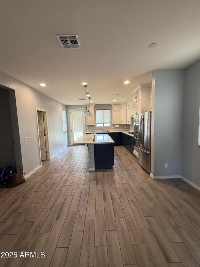 Building Photo - 1563 W Marlin Dr