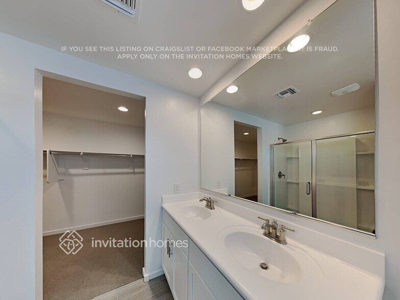 Building Photo - 4436 W Samantha Way