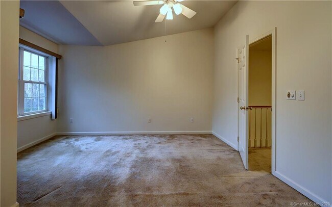 Building Photo - 60 Grove St