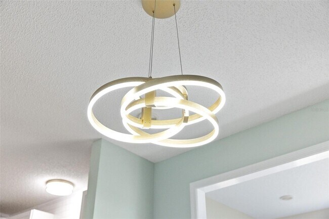 Building Photo - 1613 Cherry Hill Rd