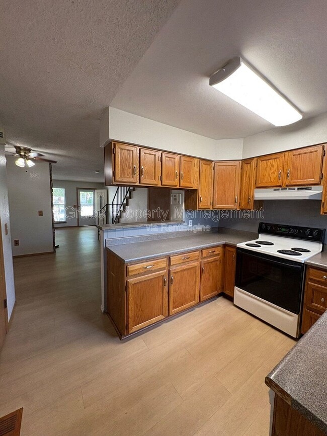 Building Photo - 2941 W 81st Ave