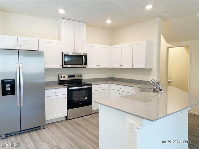 Building Photo - 4665 Zodiac Sky Ave