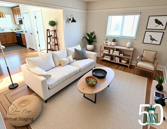 Building Photo - Sunlit 3-Bed, 2-Bath Home Steps from Balbo...