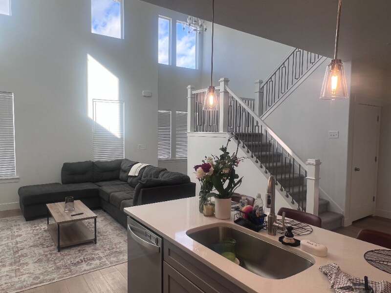 Building Photo - 3695 Big Horn Dr