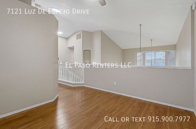 Building Photo - 7121 Luz De Espejo Dr