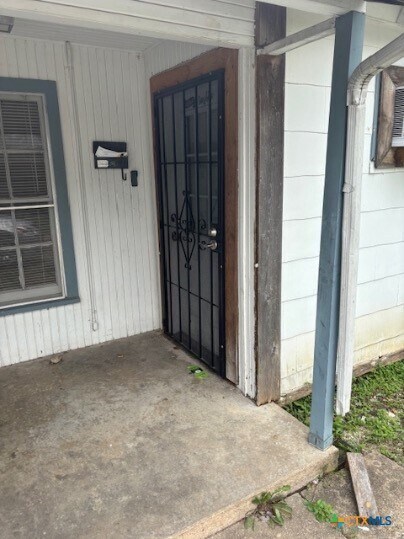 Building Photo - 1106 Middleton St