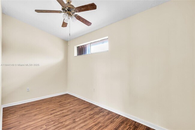 Building Photo - 1612 San Remo Cir