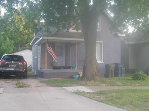Building Photo - 1104 Williston Ave