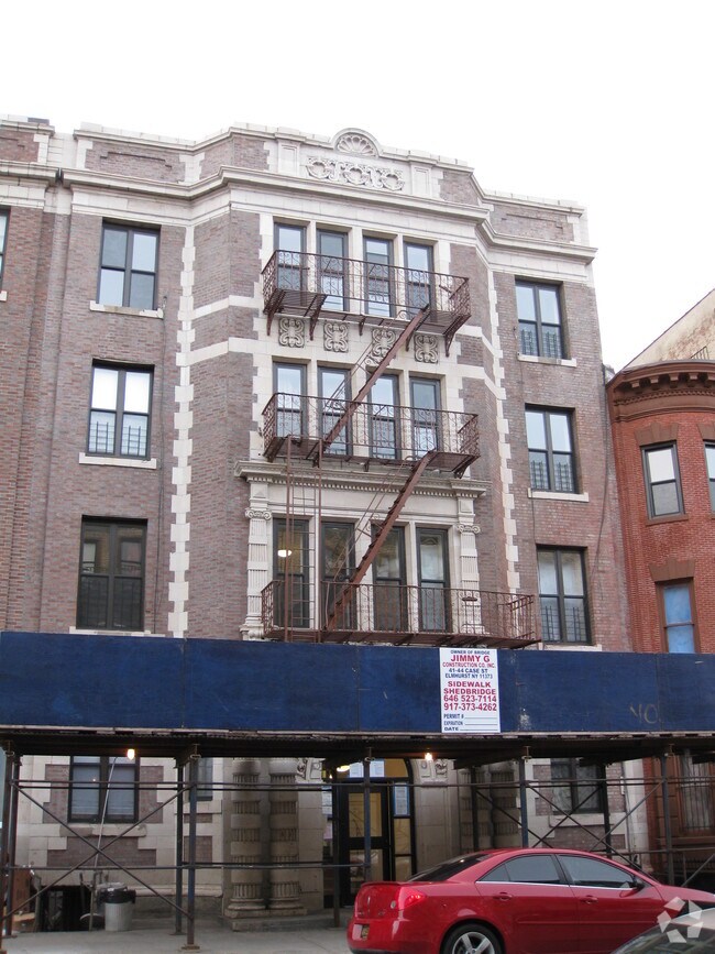 Primary Photo - 40 McDonough St