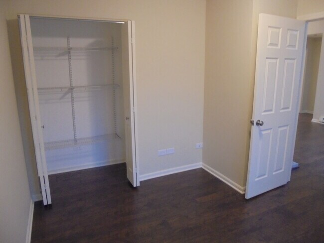 Building Photo - 1334 Cunat Ct