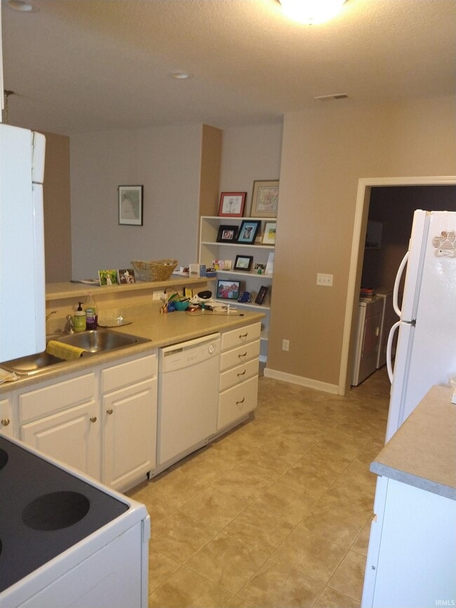 Building Photo - 315 Victoria Station Way