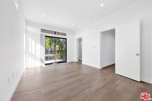 Building Photo - 1458 Butler Ave