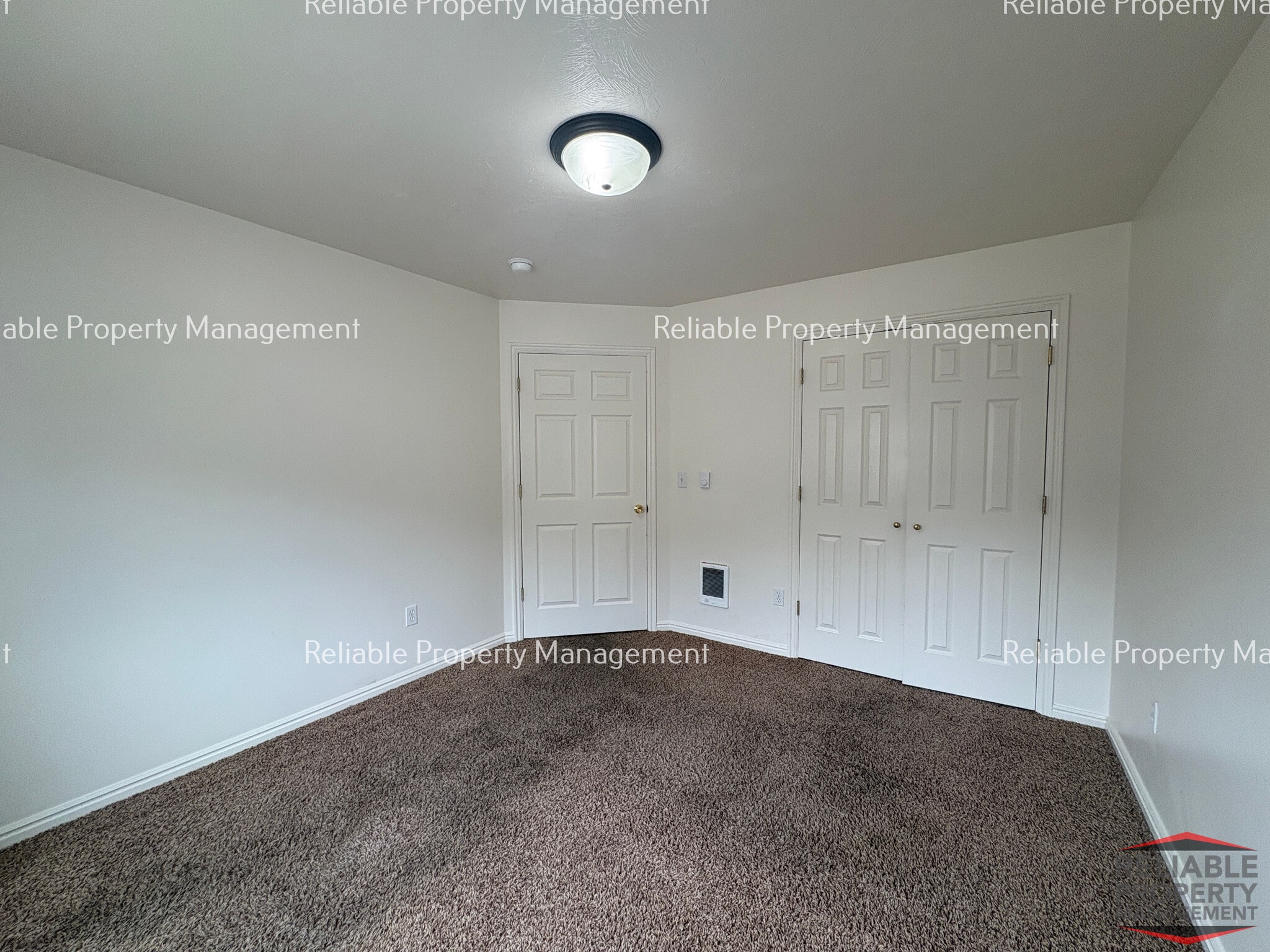 Building Photo - 3124 E Chasewood Dr