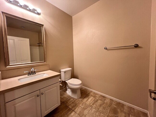 Building Photo - Sorrento Valley Second Story Corner Unit 3...
