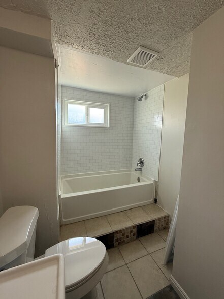 Building Photo - 1105 W 10550 S