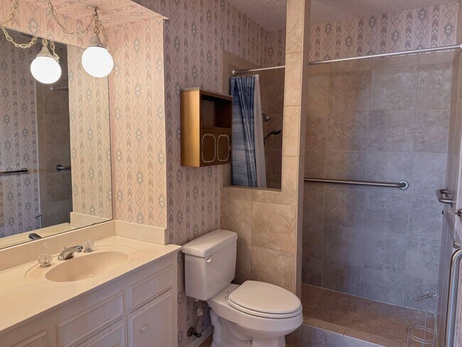 Building Photo - Unique 1 Bed 1 Bath In The Country!